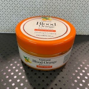 🧡 Blood Orange & Turmeric Body Scrub